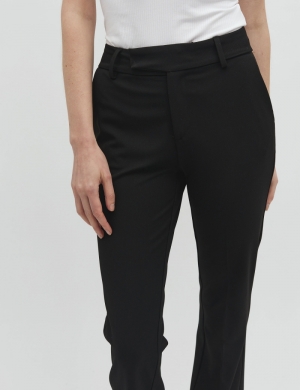 46107281 880 BLACK