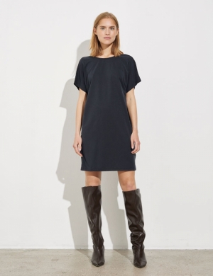 45147100 880 BLACK