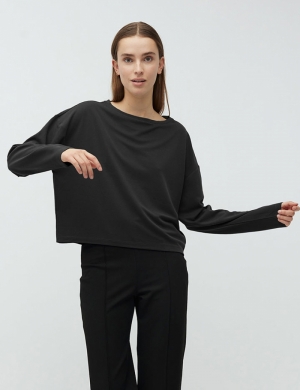 45149181 880 BLACK