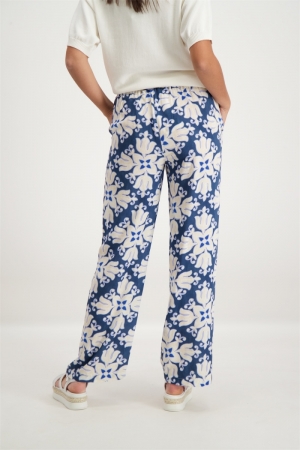 944024 96 NAVY BEIGE COBA