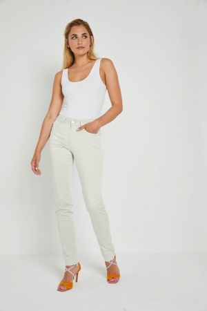 SS241.224001-003 OFF WHITE