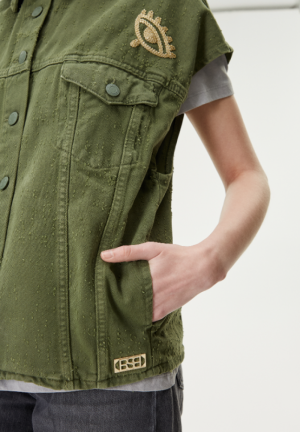 051-229801 KHAKI