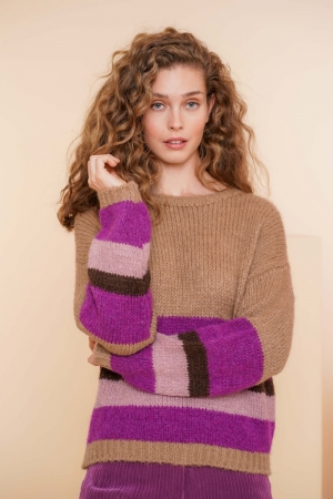 44576-70 720 SAND/PURPLE/BLA