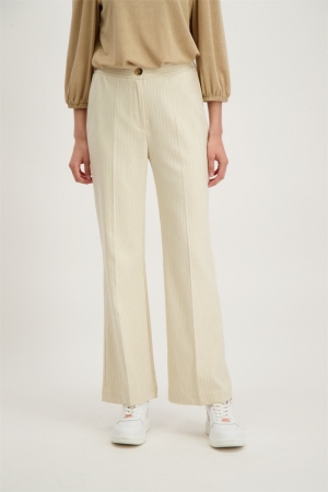 944066 2 BEIGE