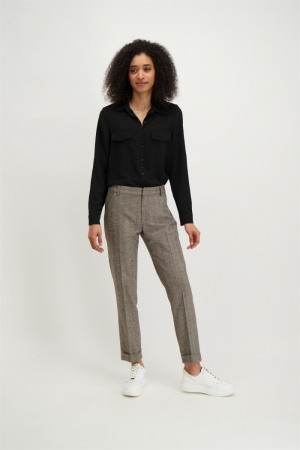 840133 8 BLACK