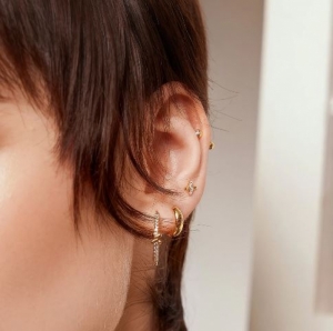 E061-01G GOLD