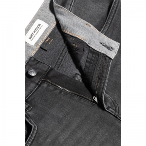 50533709 005 BLACK