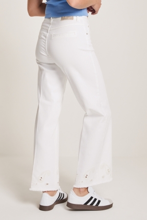 SS251.005340 002 WHITE