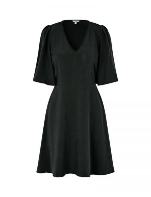 46479630 880 BLACK