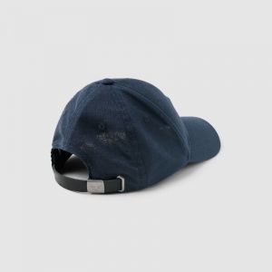 PAC2504901 5281 SALUTE