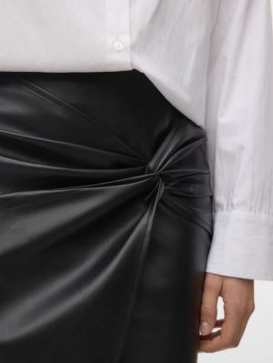 10333689 BLACK