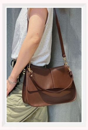 C0377 DARK BROWN DARK BROWN