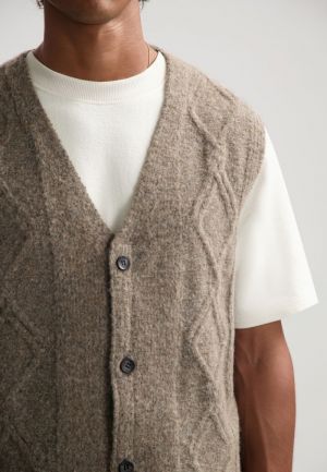 421104 799 DK. BROWN