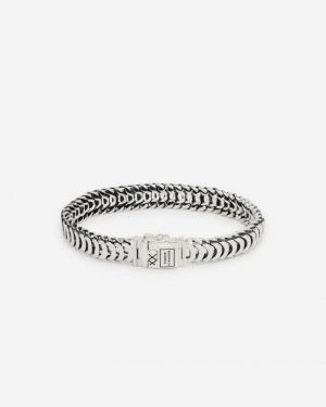 J796  SILVER