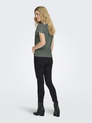 15369294 LAUREL WREATH