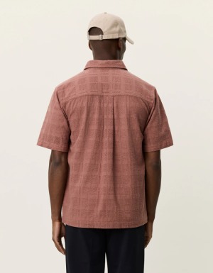 1001349 647 COGNAC RED