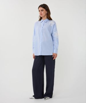 SP26.14028 933 WHITE/BLUE