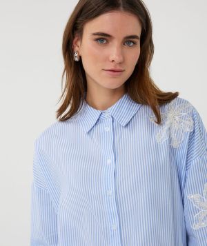 SP26.14028 933 WHITE/BLUE