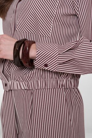 63227-20 718 ECRU/CHERRY RED