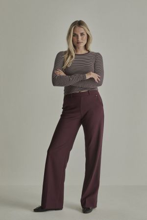 FW261.220206 434 BURGUNDY RED