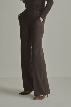 FW261.220206 205 DEEP BROWN
