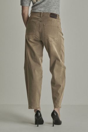 FW261.127426 204 CAMEL