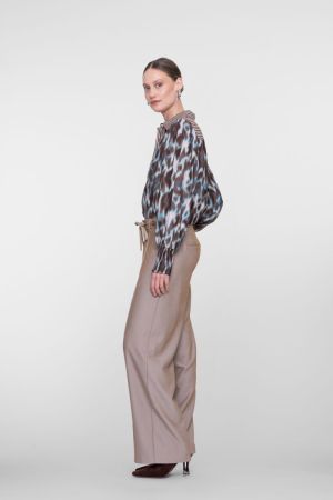 61572-26 725 DARK SAND