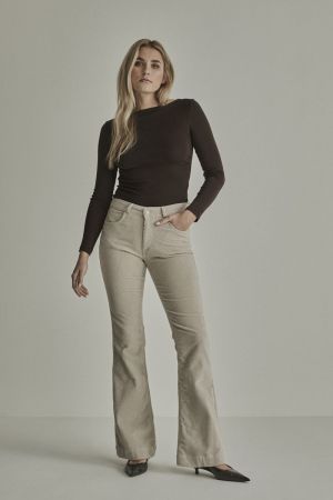 FW261.104070 009 IVORY GREY
