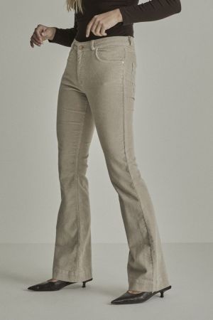 FW261.104070 009 IVORY GREY