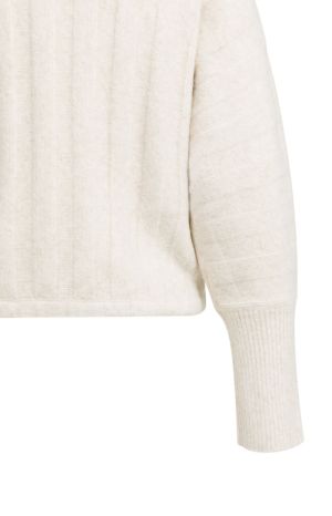 01-000631-609 990802 OFF WHITE