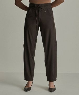 FW262.199428 205 DEEP BROWN